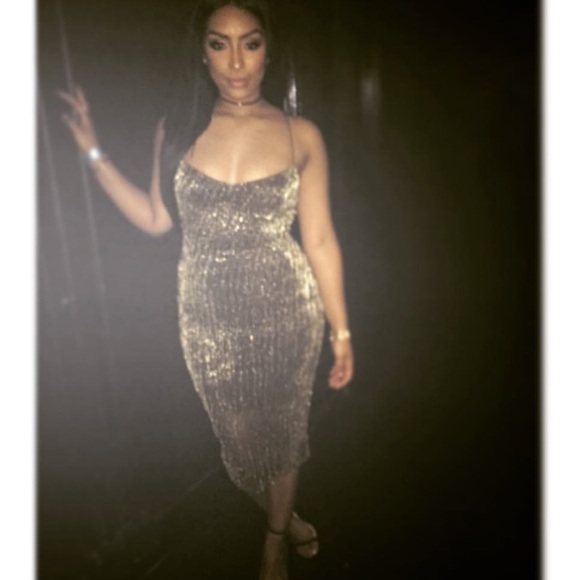 Gold sheer with slip underneath - Picture 1 of 2